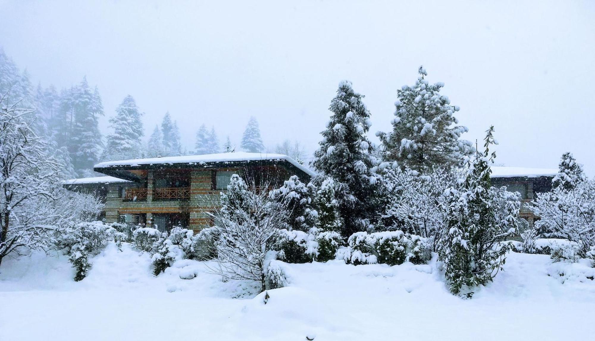 Banon Resorts Manāli Buitenkant foto