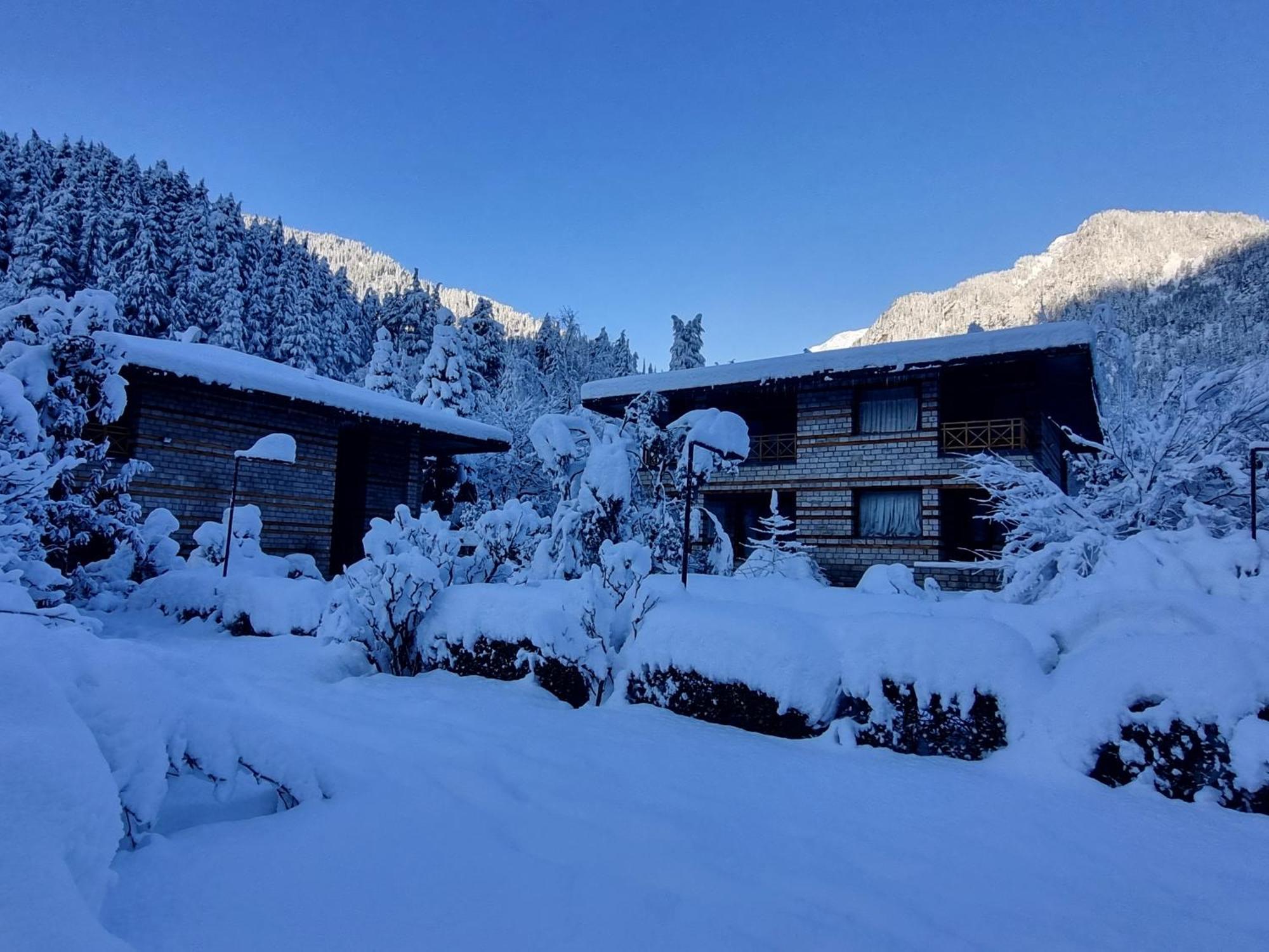 Banon Resorts Manāli Buitenkant foto