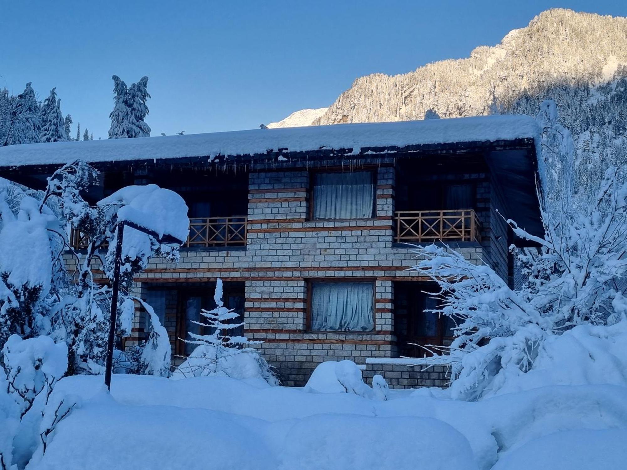 Banon Resorts Manāli Buitenkant foto