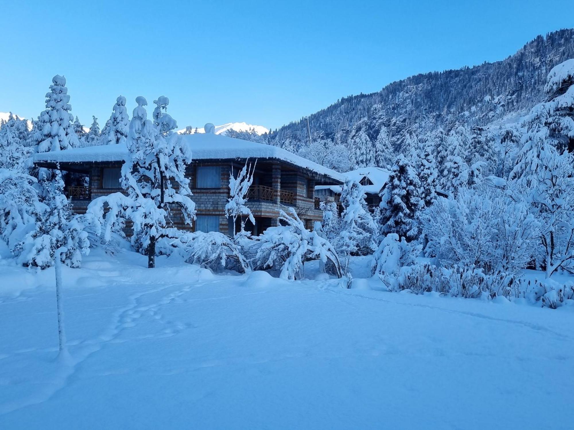 Banon Resorts Manāli Buitenkant foto