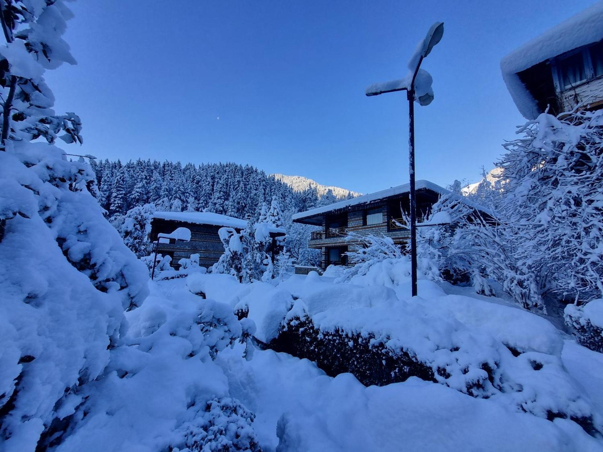 Banon Resorts Manāli Buitenkant foto