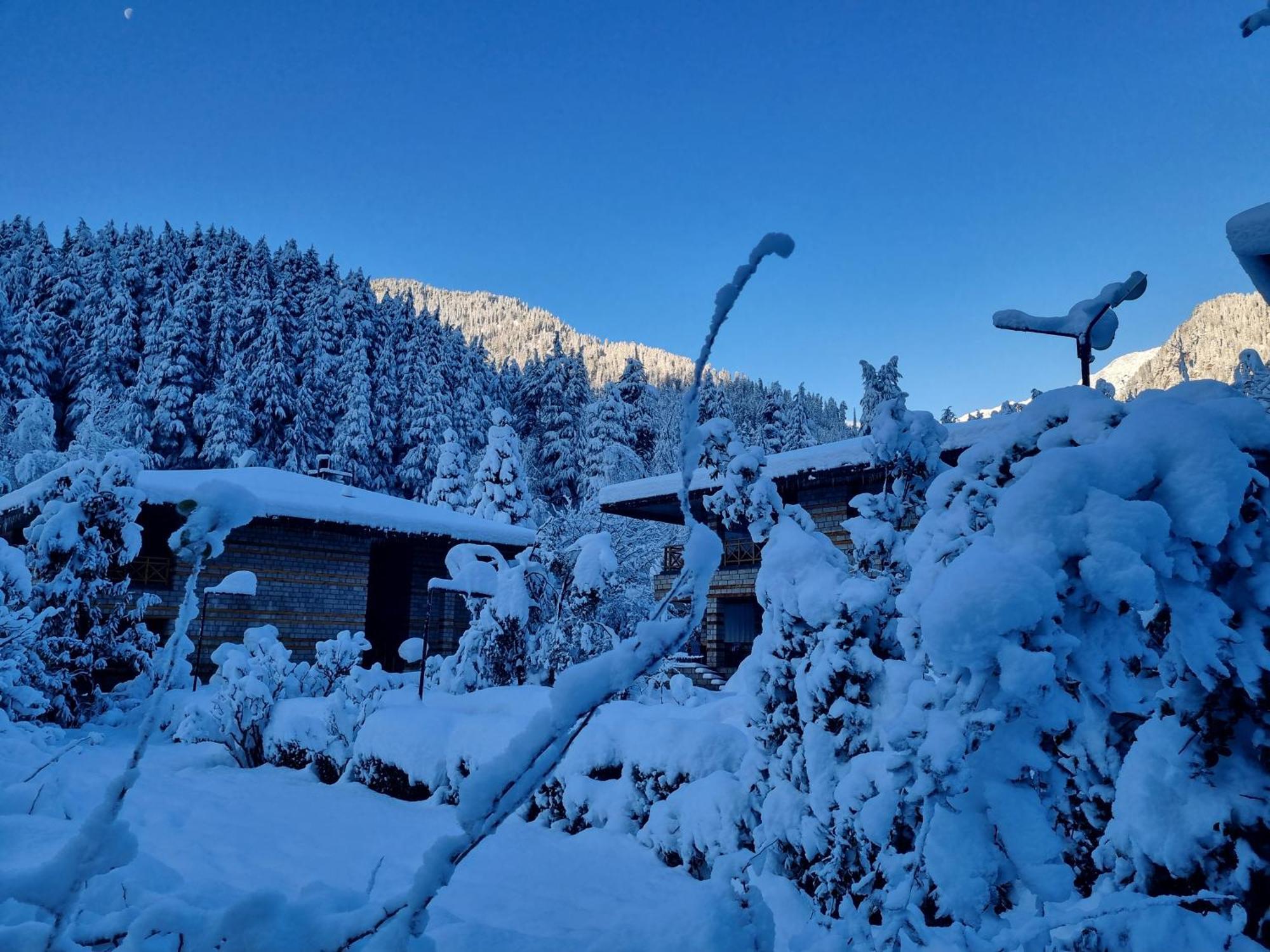 Banon Resorts Manāli Buitenkant foto